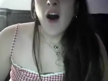 Chaturbate Watch Live Sex Cams of clairebear25f