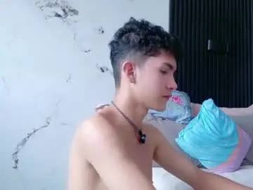 Chaturbate Live Sex Cam of noah_tyler_