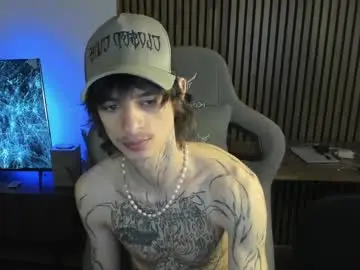 Chaturbate Free Live Porn of oliverrgroove