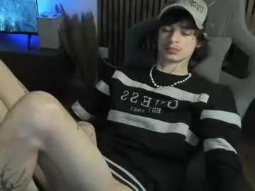 Chaturbate Live Sex of oliverrgroove