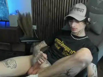 Chaturbate Free Porn Cam of oliverrgroove