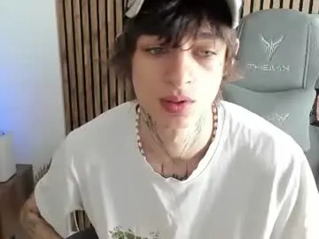 Chaturbate Live Sex Cam of oliverrgroove