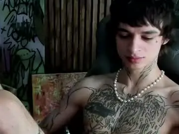 Chaturbate Free Porn Cam of oliverrgroove