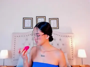 Chaturbate Live Sex Cam of sara_secrets