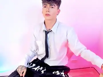 Chaturbate Best live sex cam show of axel_inkshade