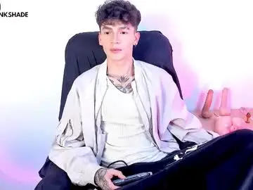 Chaturbate Best live sex cam show of axel_inkshade