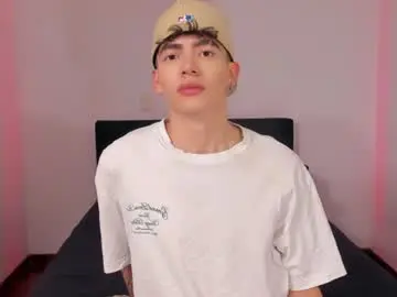 Chaturbate Live Sex Cam of axel_inkshade