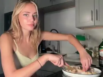 Chaturbate Watch Live Sex Cams of honeyyy95