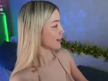 Chaturbate Watch Live Sex Cams of lindathackerr