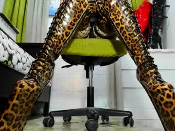 Chaturbate Nude Webcam of mistresstiffany69