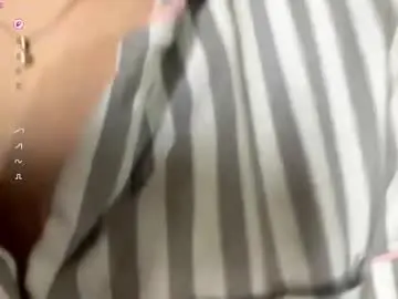 Chaturbate Live Sex Cam of troybradshaw