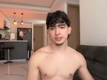 Chaturbate Live Porn of zenn_rush