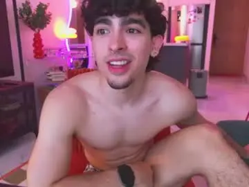 Chaturbate Live Sex Cam of zenn_rush