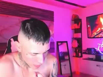 Chaturbate Best live sex cam show of andrees_s