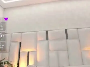 Chaturbate Live Sex Cam of miss_luna01