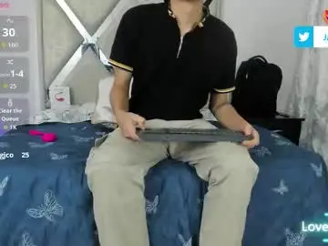 Chaturbate Watch Live Sex Cams of isaac_winter_