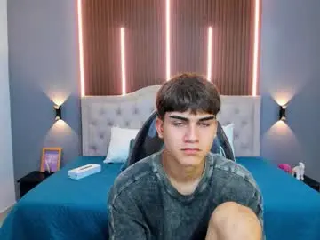 Chaturbate Adult Video Chat of tommy18__