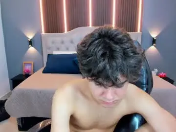 Chaturbate Free Porn Cam of tommy18__