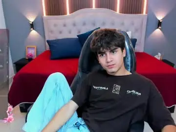 Chaturbate Adult Webcams of tommy18__