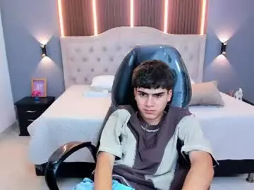 Chaturbate Watch Live Sex Cams of tommy18__