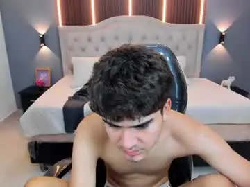 Chaturbate Free Live Porn of tommy18__
