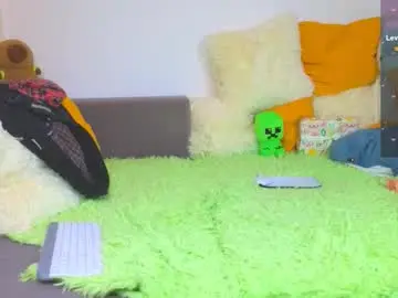 Chaturbate Adult Video Chat of landel_boy