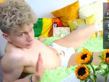 Chaturbate Live Sex Cam of landel_boy
