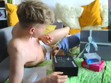 Chaturbate Best live sex cam show of landel_boy