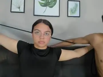 Chaturbate Best live sex cam show of mialuxx