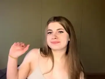 Chaturbate Adult Video Chat of helen__eve