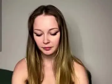 Chaturbate Nude Webcam of helen__eve