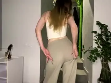 Chaturbate Live Sex Cam of helen__eve