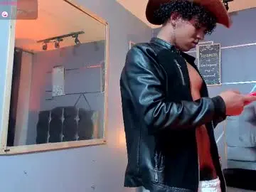 Chaturbate Adult Video Chat of noah_smith04