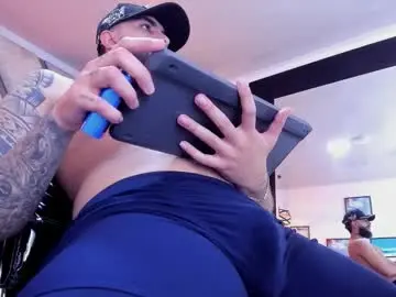 Chaturbate Adult Webcams of santiagohincapiie