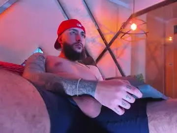 Chaturbate Best live sex cam show of santiagohincapiie