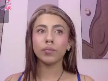 Chaturbate Best live sex cam show of lily_cooper1