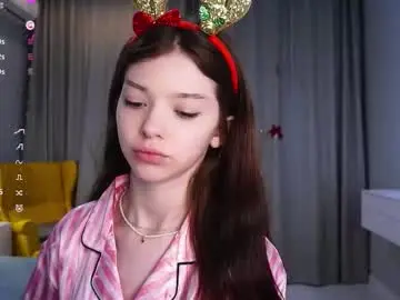 Chaturbate Watch Live Sex Cams of skyeriehm