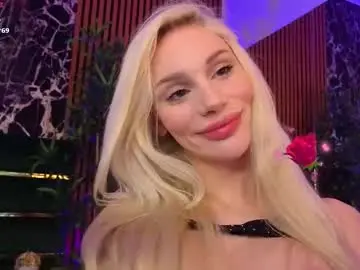 Chaturbate Watch Live Sex Cams of barbiekara