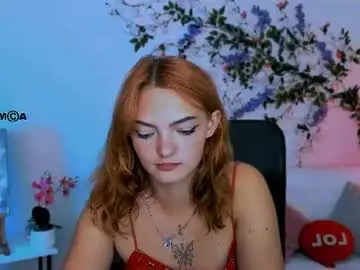 Chaturbate Live Sex Cam of andrea_kiss1