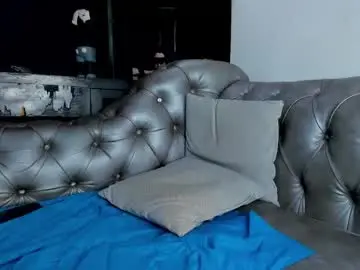 Chaturbate Nude Webcam of isaac_collins_