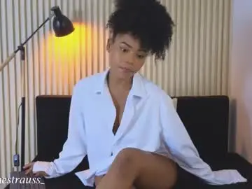 Chaturbate Free Live Porn of vanestrauss