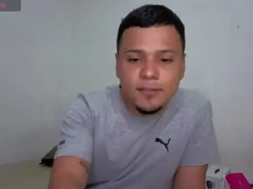 Chaturbate Live Sex Cam of yeiko_44