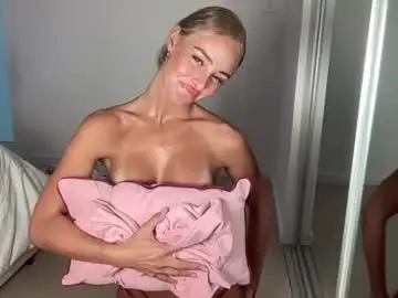Chaturbate Watch Live Sex Cams of bbybreex