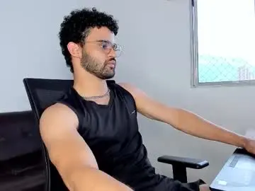 Chaturbate Nude Webcam of chrisandrew_