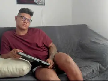 Chaturbate Live Sex of darren_lemus