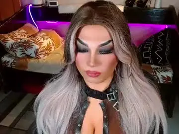 Chaturbate Live Sex Cam of imurwildtruequeen