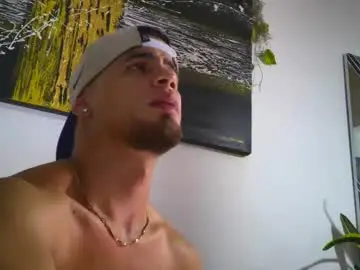 Chaturbate Live Sex Cam of nicolas_veiny