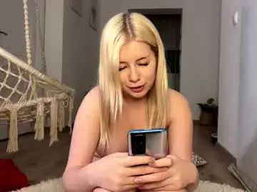 Chaturbate Live Sex Cam of saracrows