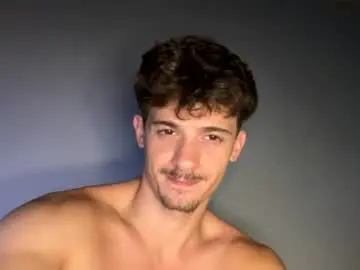 Chaturbate Free Live Porn of vincentprice69