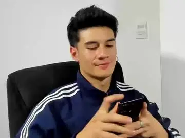 Chaturbate Watch Live Sex Cams of dominic_radccliffe